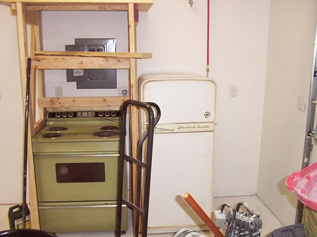 Oven and fridge