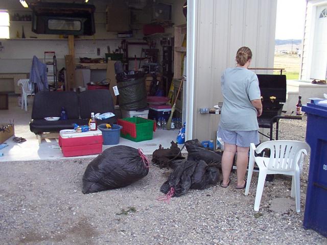 Michelle's fixin' dinner on the grille - SII bench visible to the left