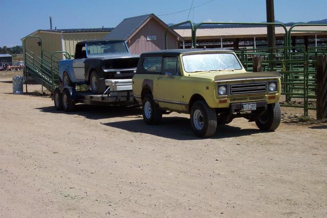 Loading up the convoy into Aurora on Monday  - Yellow pulling Bugs