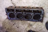 Passenger cylinder head